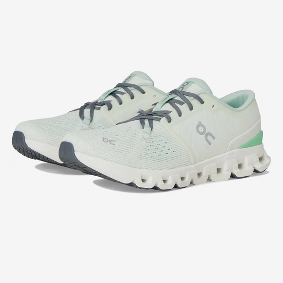 ON RUNNING
Cloud X 4 Mint and Gray Athletic Shoes - Picture 1 of 8